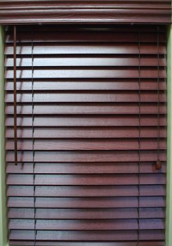 2” FAUX WOOD BLINDS AND 1 INCH FAUX WOOD BLINDS COMPARISON
